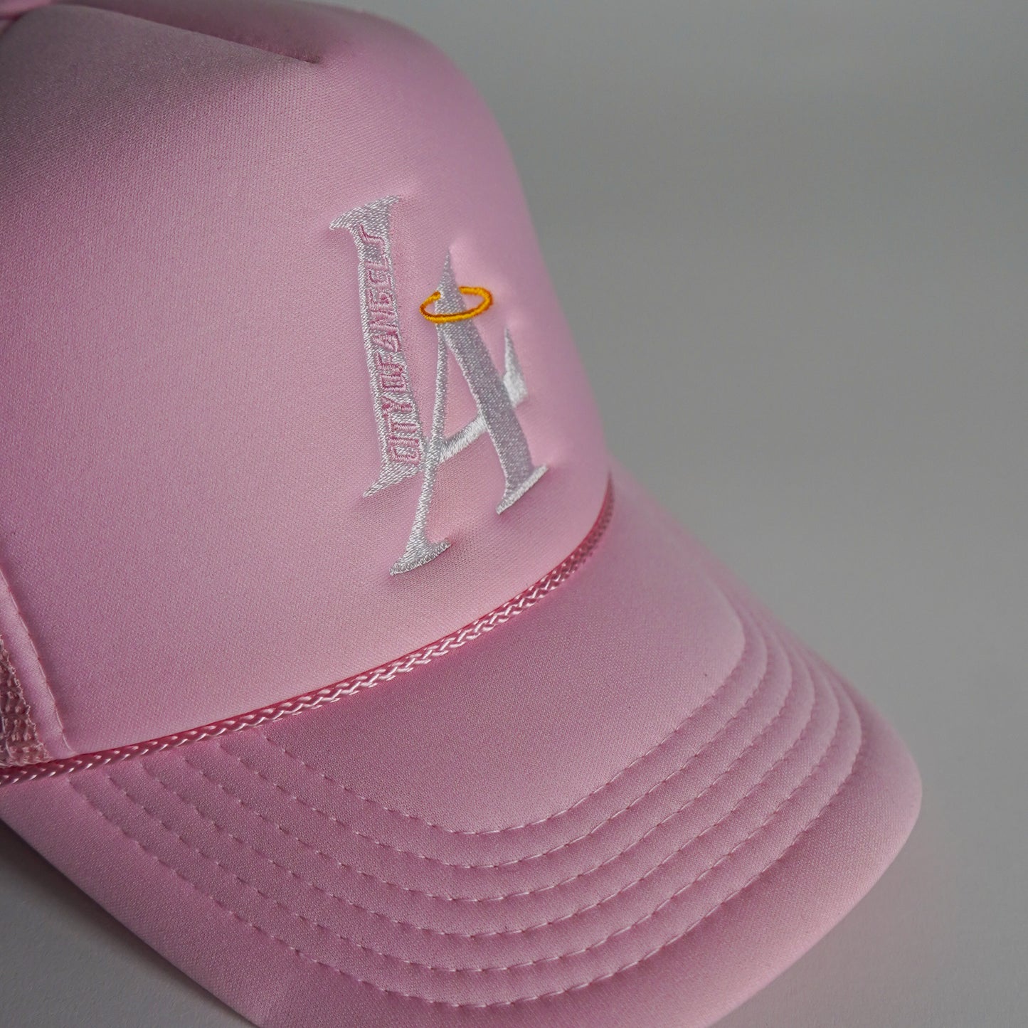 LA City Of Angels Trucker Hat - Pink